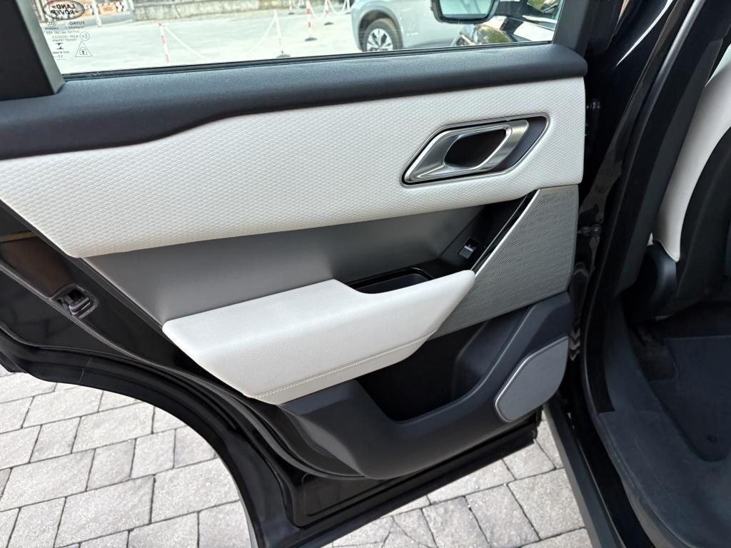 Land Rover Range Velar 2.0D I4 240 CV R-Dynamic SE