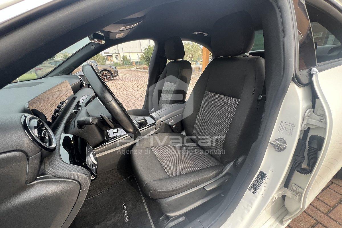 MERCEDES CLA 180 d Automatic Sport