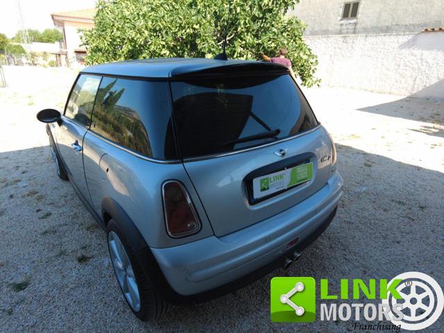 MINI Cooper 1.4 tdi One D Seven