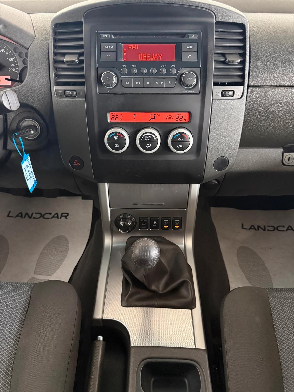 Nissan Navara 2.5 dCi 190CV King Cab SE HARD TOP