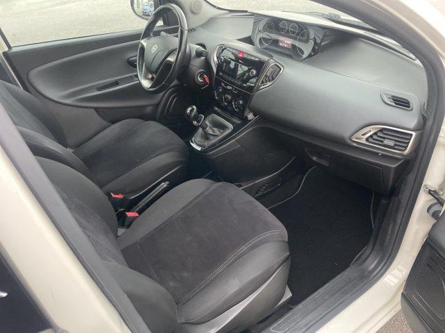 LANCIA Ypsilon 1.2 BENZ 69 CV 5 porte Gold ADATTA A NEOPATENTATI
