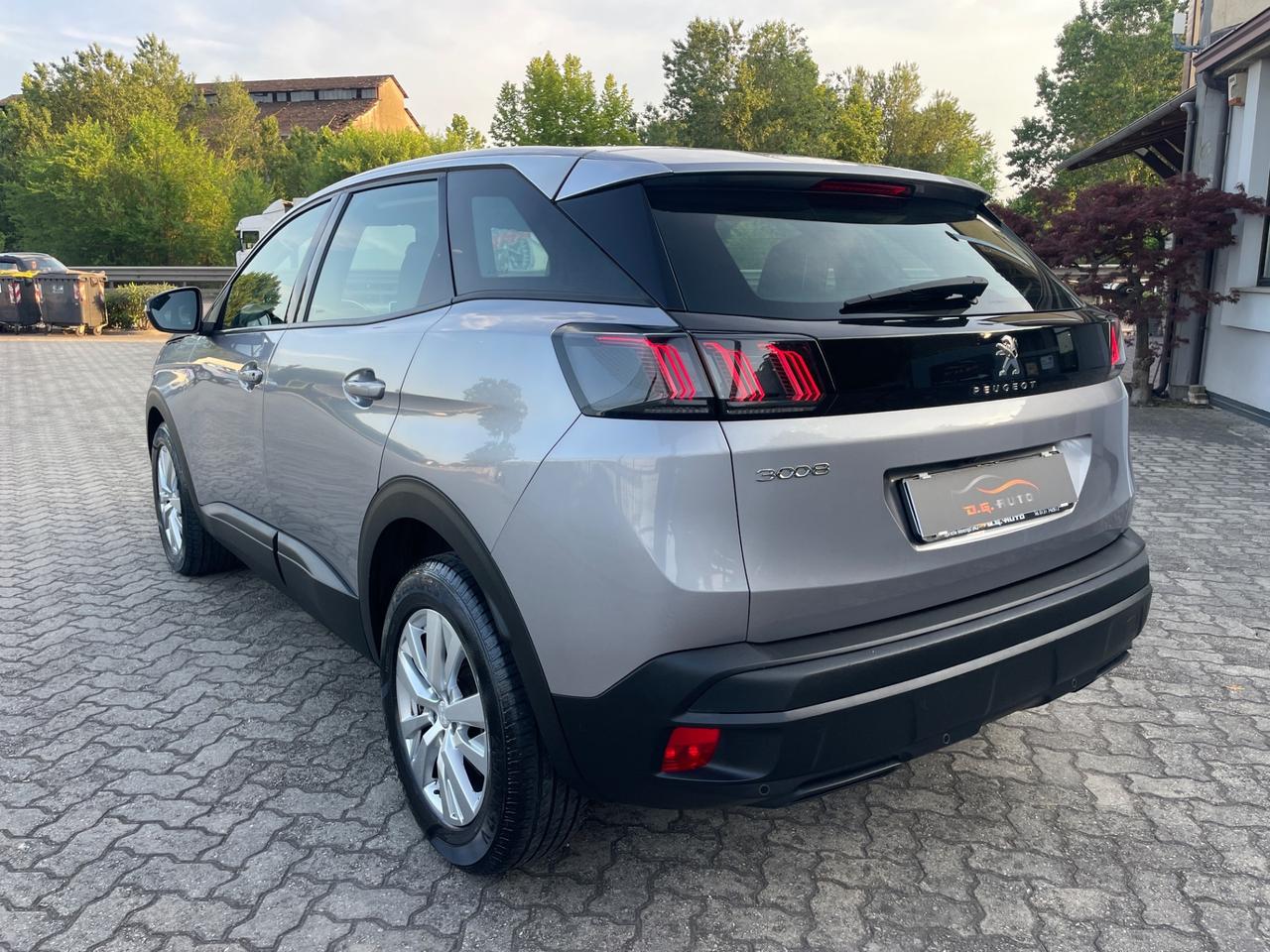 Peugeot 3008 BlueHDi 130 S&S EAT8 Active Pack