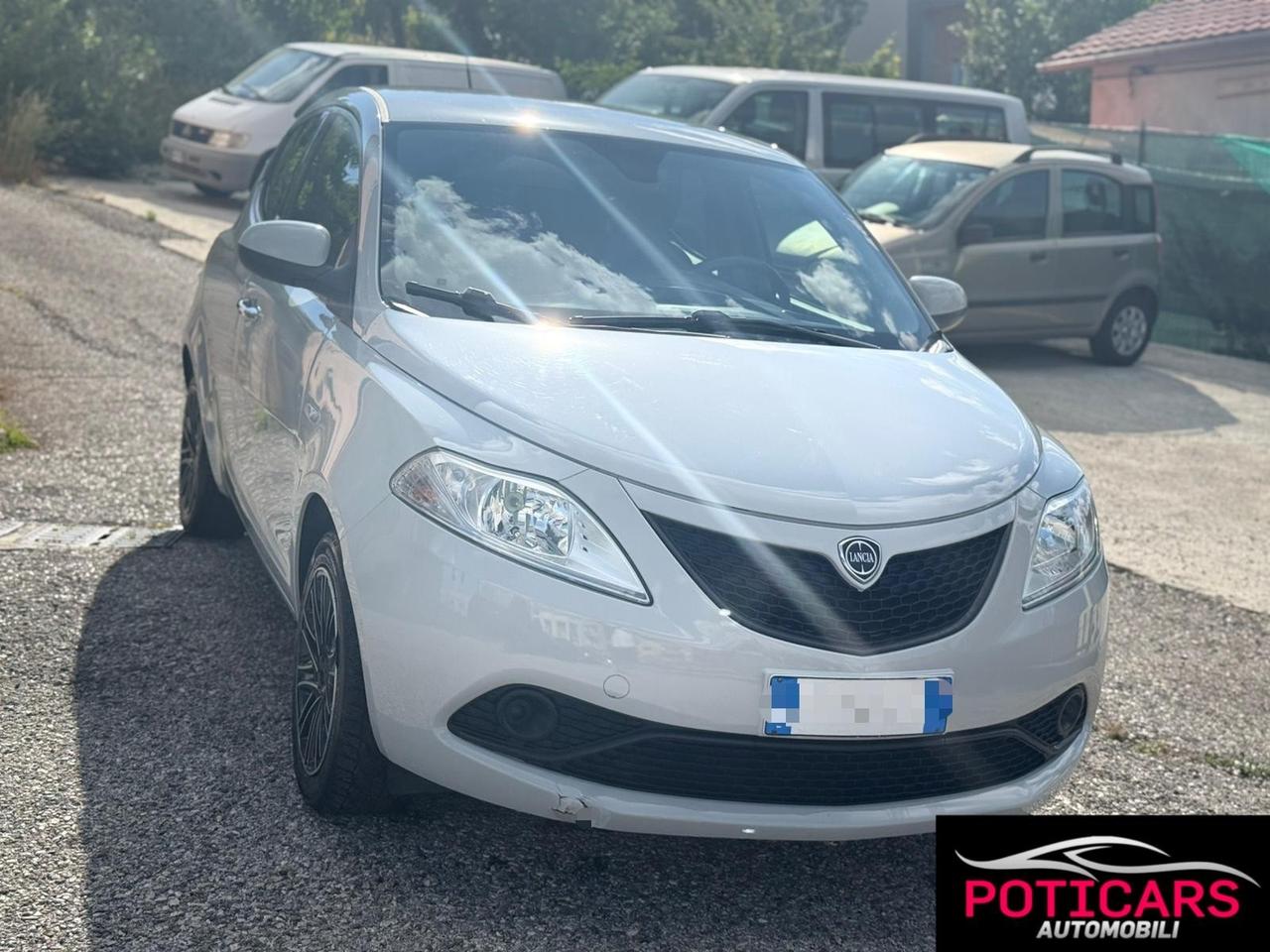 Lancia Ypsilon 1.2 69 CV 5 porte GPL Ecochic Gold