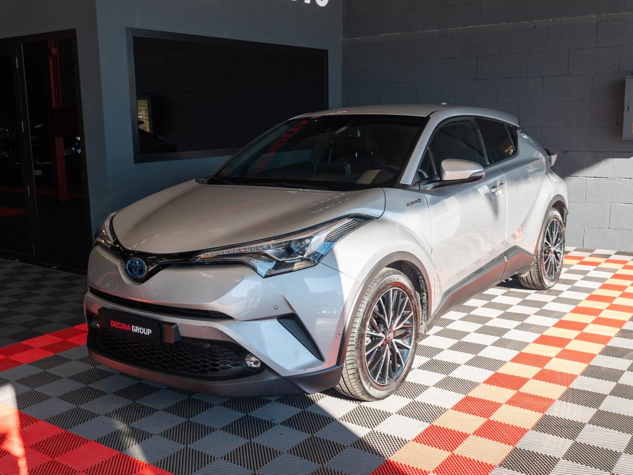 Toyota C-HR 1.8 Hybrid E-CVT Lounge 98 cv