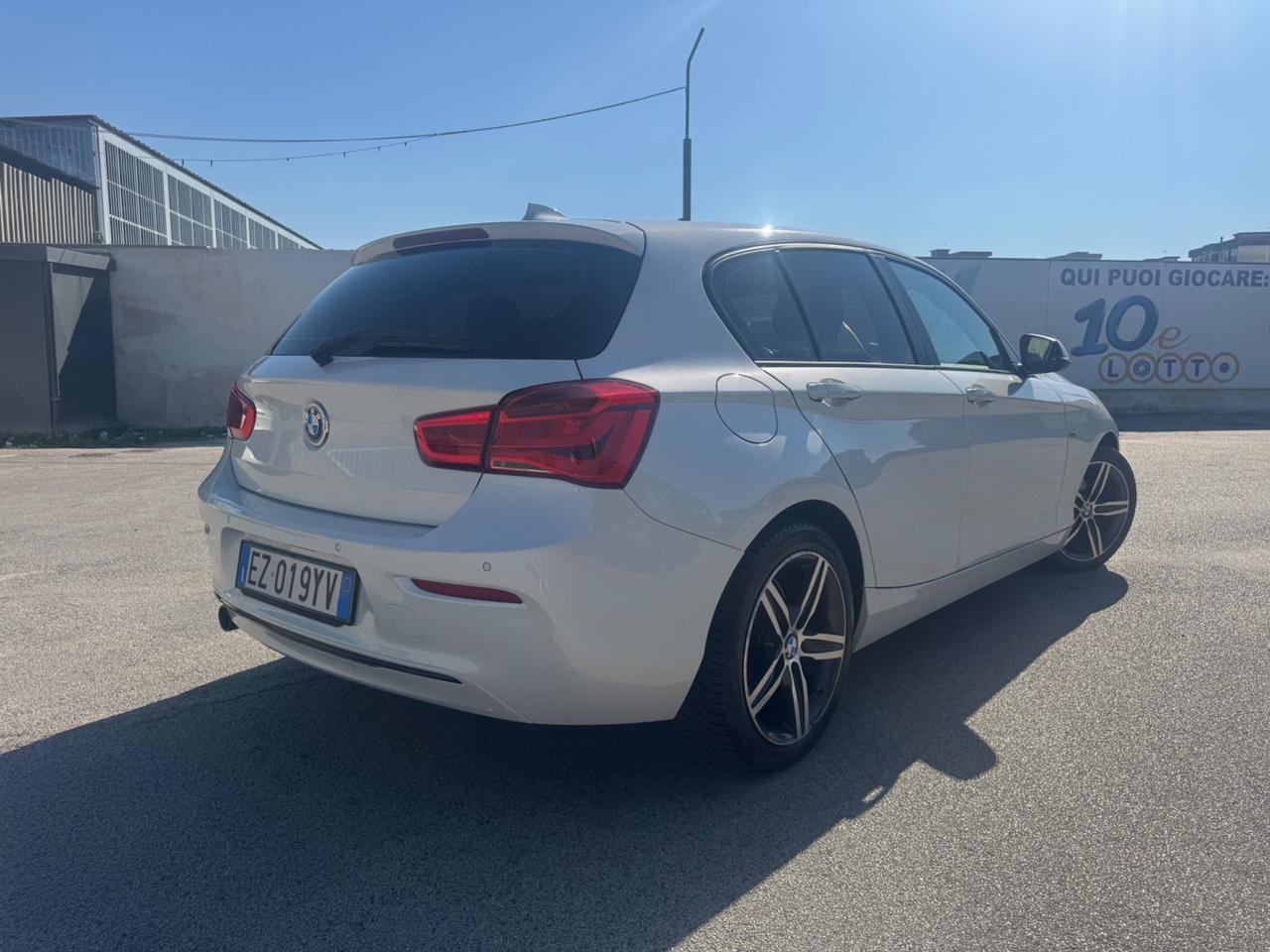Bmw 118d 5p. Sport Automatico