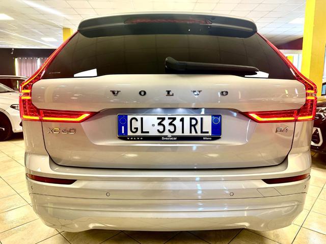 VOLVO XC60 B4 automatico FULL LED NAVI APPLE CAR 30.000 KM