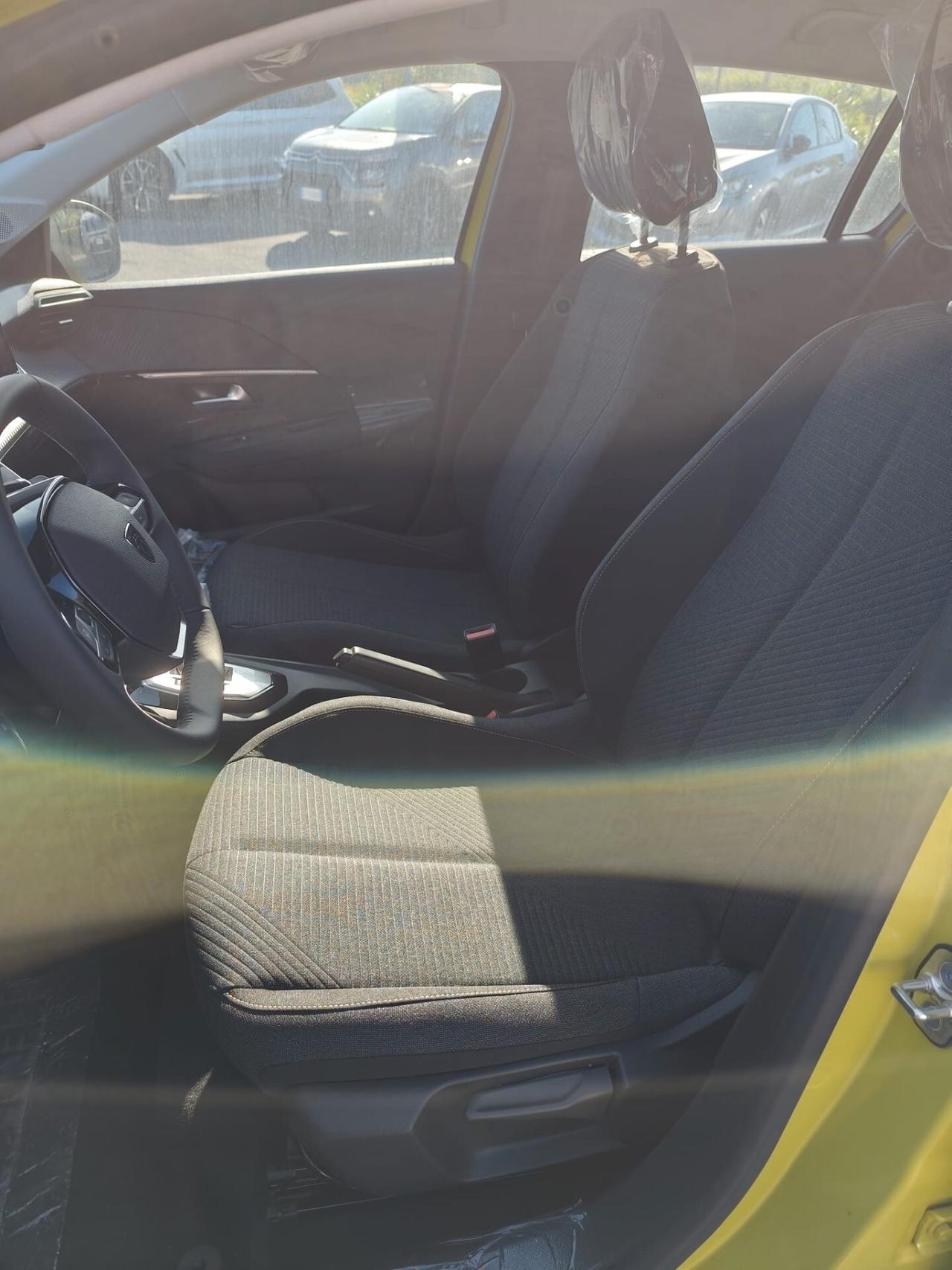Peugeot 208 Hybrid 110 e-DCS6 Style