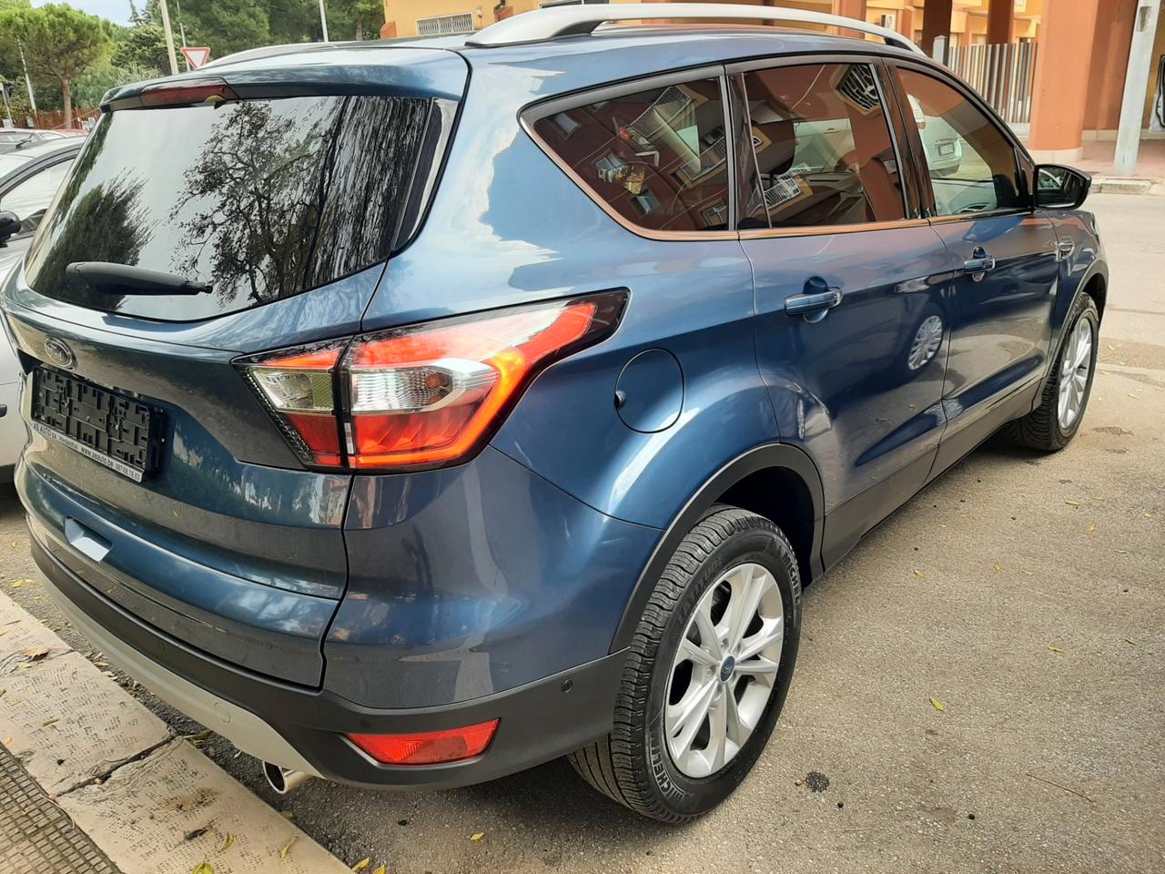 Ford Kuga 1.5 TDCI 120 CV S&S 2WD TITANIUM