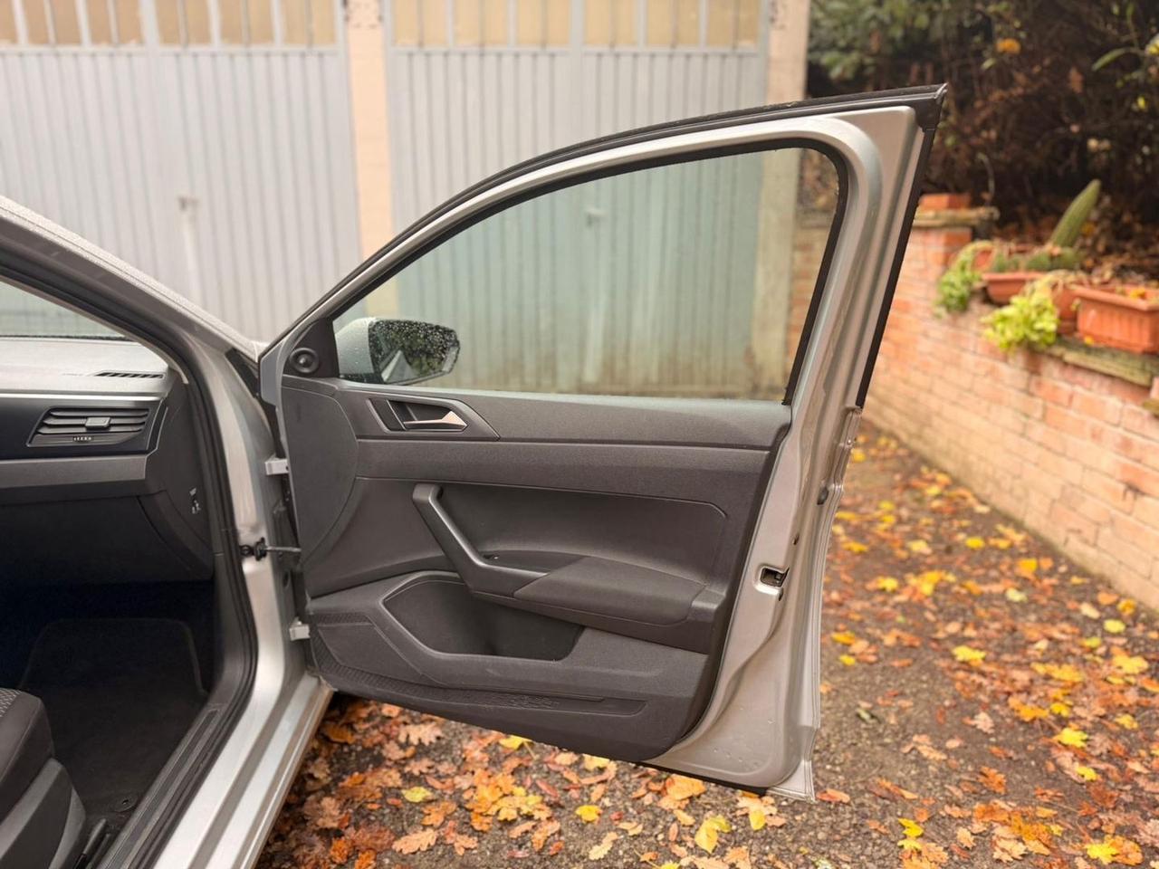 Volkswagen Polo Comfortline 1.0 MPI EVO #8082