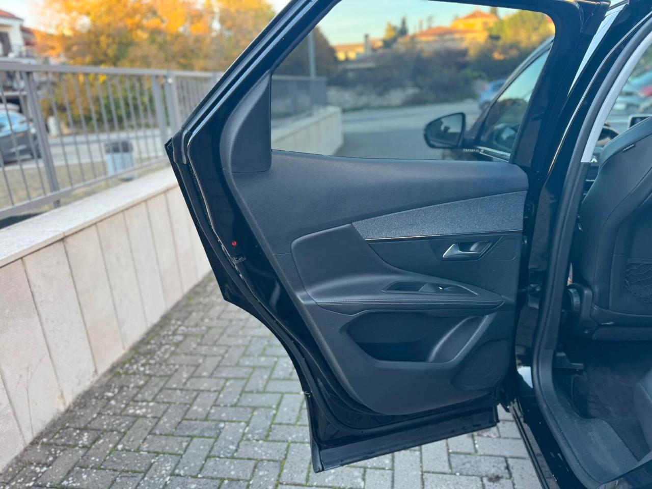 PEGEOUT 3008 1.5 BLUEHDI 130 CV ALLURE,TETTO,FULL