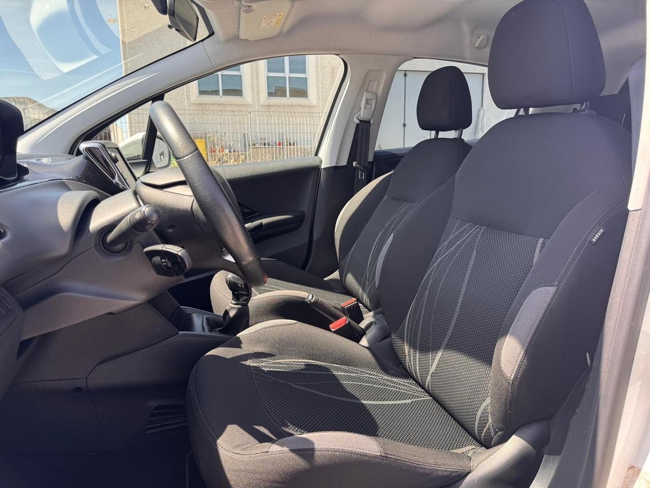 Peugeot 208 PureTech Active 108000 KM GARANZIA 12 MESI