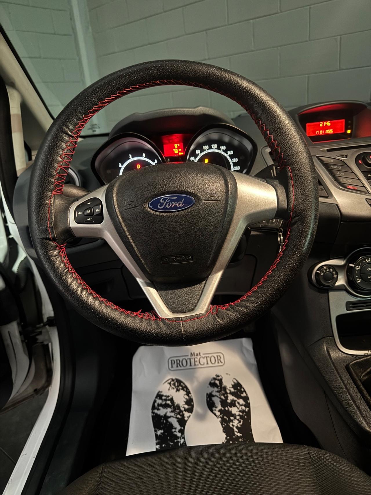 Ford Fiesta 1.2 82CV 3 porte Titanium UNICO PROPRIETARIO