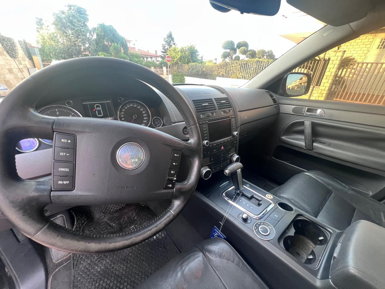 Volkswagen Touareg 3.0 V6 TDI DPF tiptronic