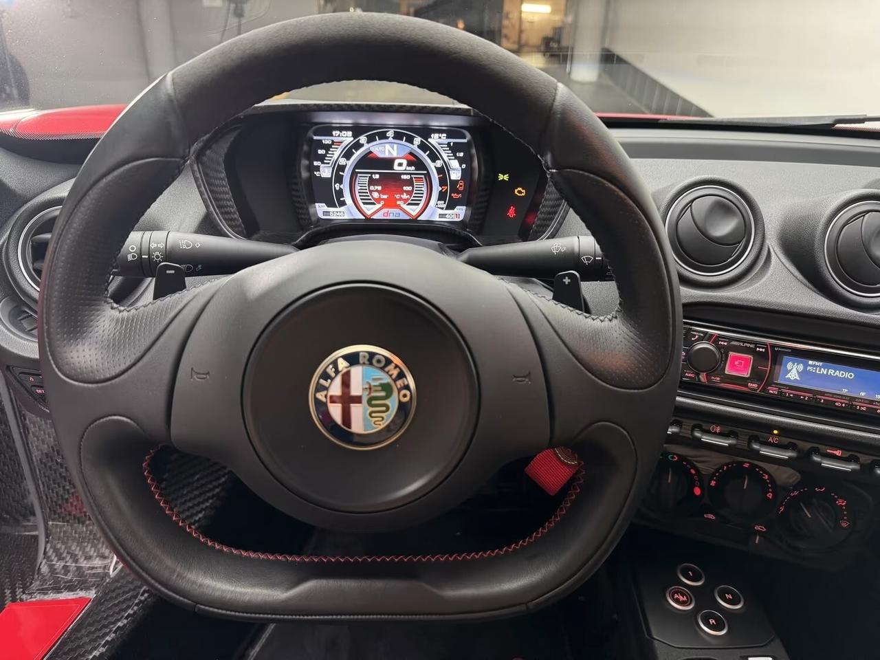 Alfa Romeo 4C 1750 TBi FULL CARBON