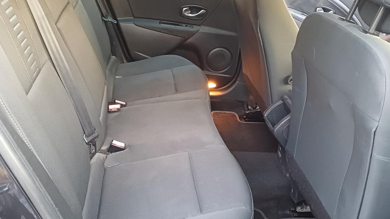 Renault Megane Mégane 1.5 dCi 90CV SporTour Confort