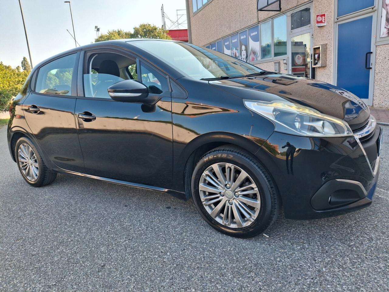 Peugeot 208 PureTech 82cv.-EURO 6-NEOPATENTATI-