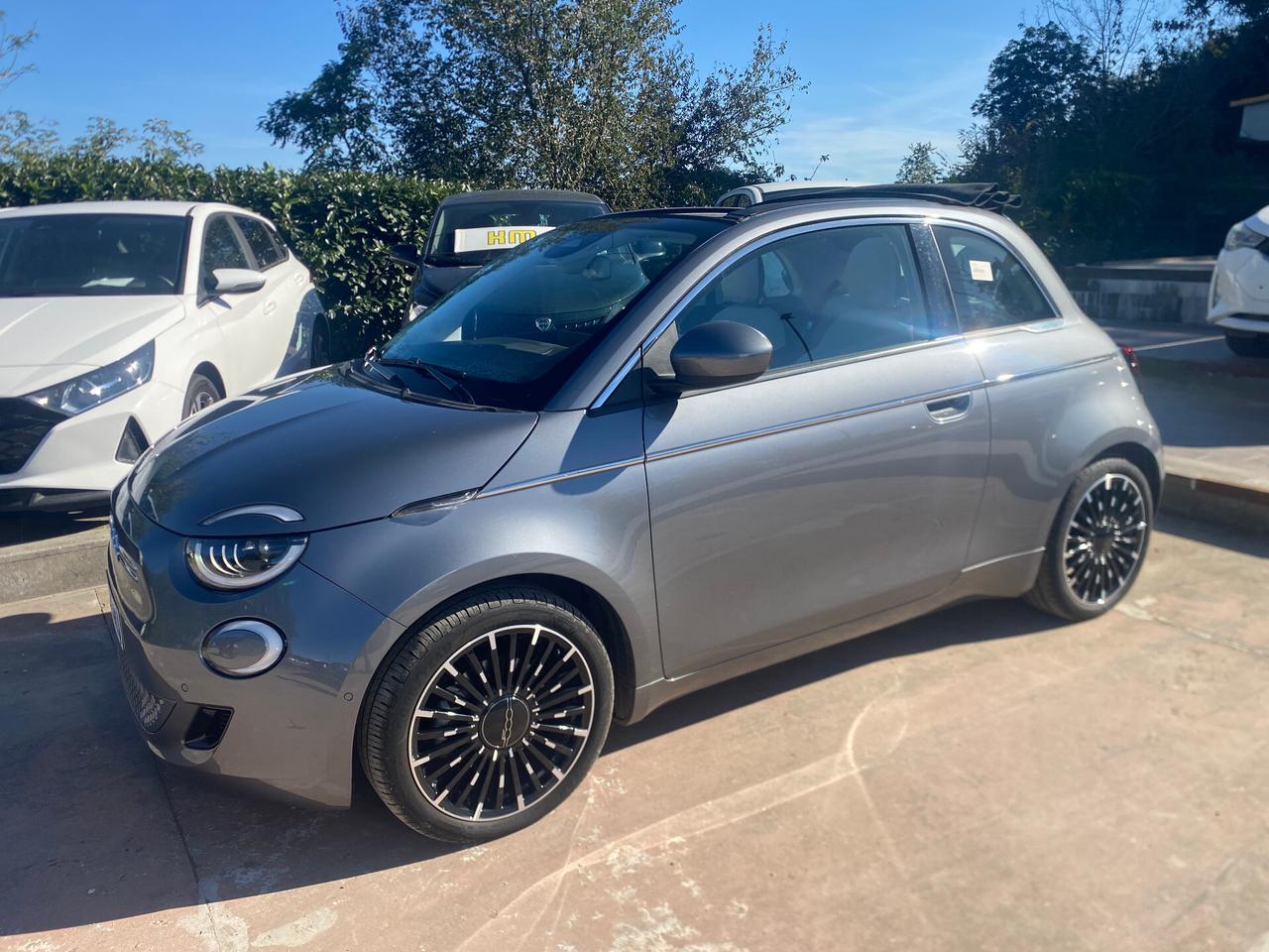 Fiat 500 La Prima Cabrio 42 kWh