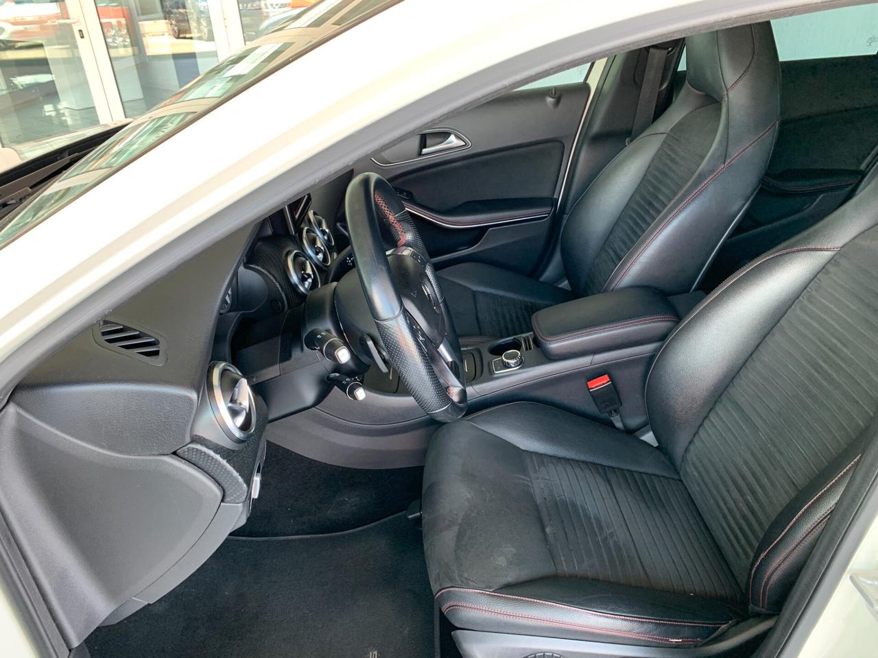 Mercedes-benz A 200 Premium