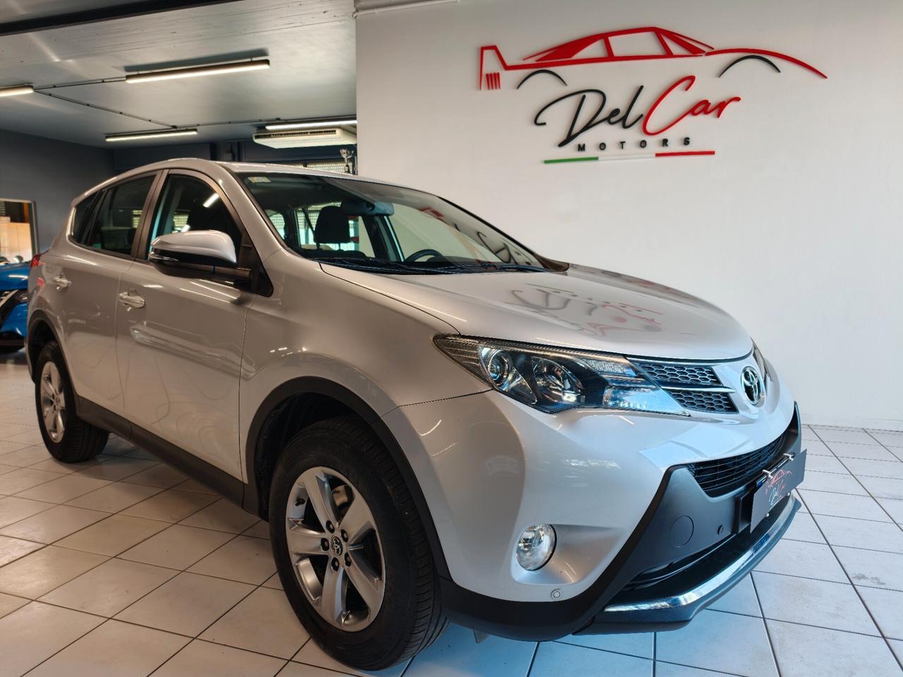 Toyota RAV 4 RAV4 2.0 D-4D 2WD Style White Ed.