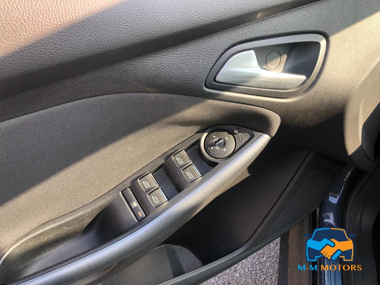 Ford Focus 5 Porte Focus 5p 1.6 tdci Titanium 115cv