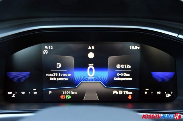 VOLKSWAGEN T-Roc 1.5 TSI 150 CV DSG LIFE + TECH PACK - I.Q DRIVE -