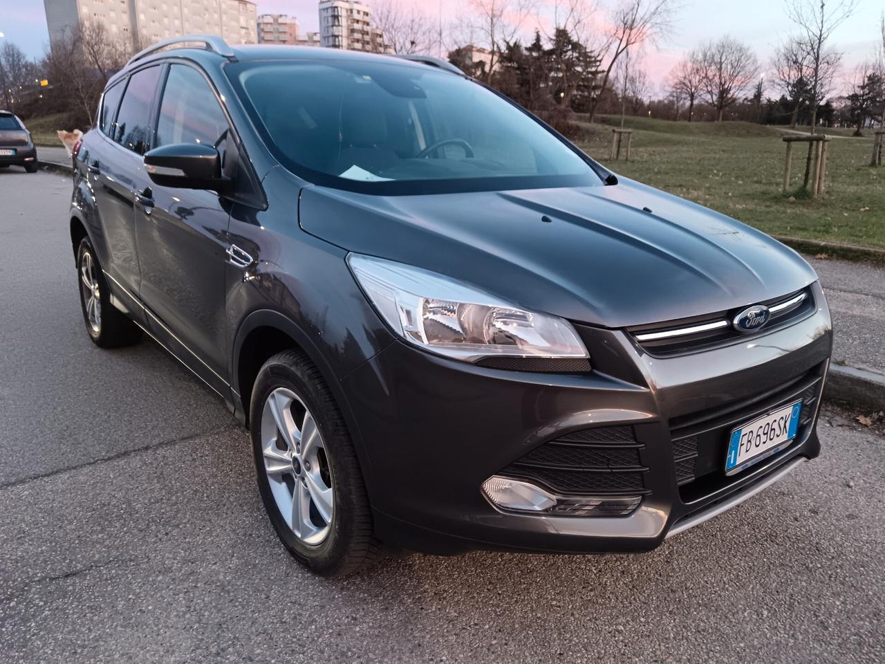 Ford Kuga 2.0 TDCI 120 CV S&S 2WD Titanium