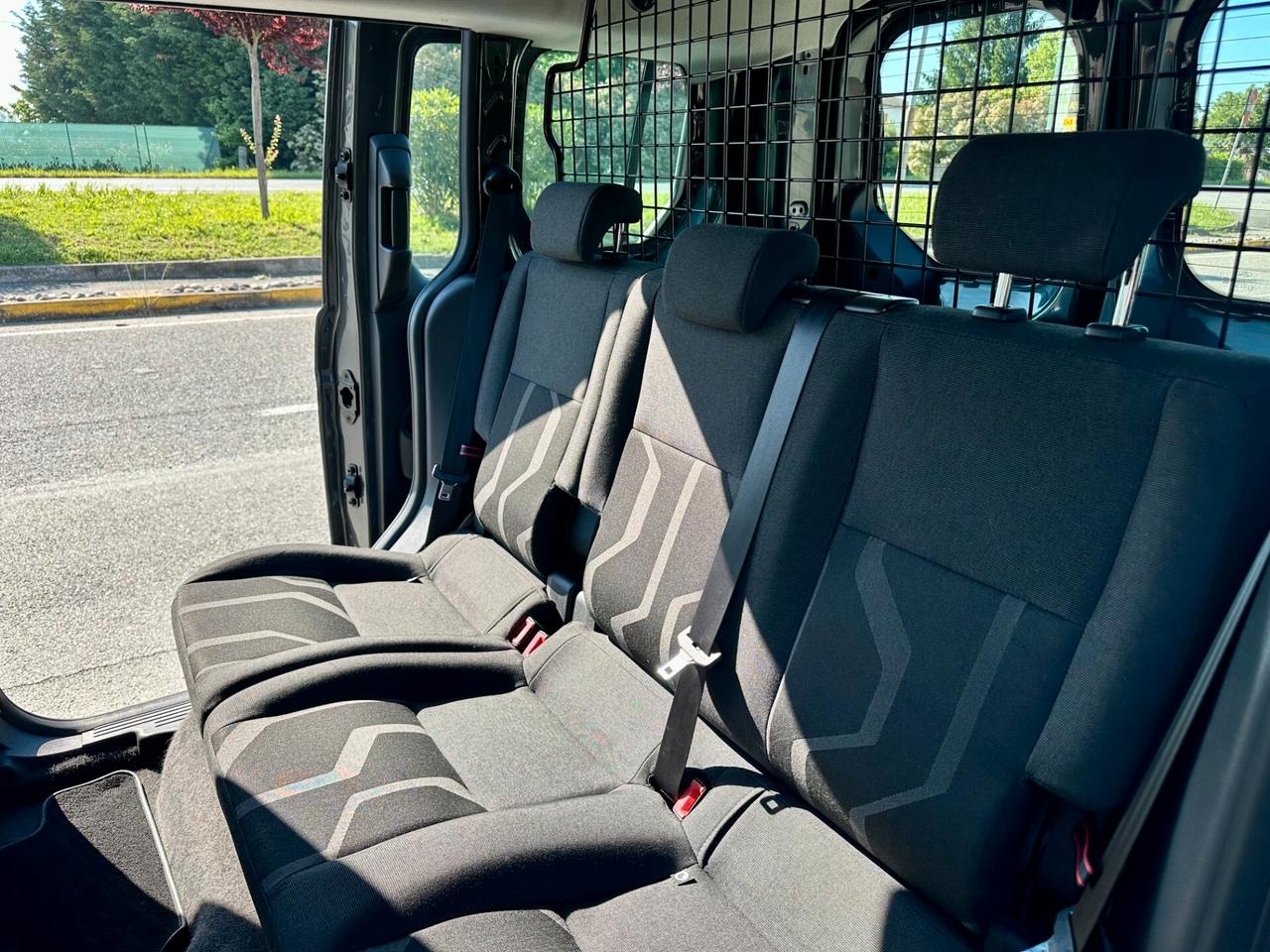 Ford Connect Autocarro 5 posti 1.5 TDCi 120 CV Titanium