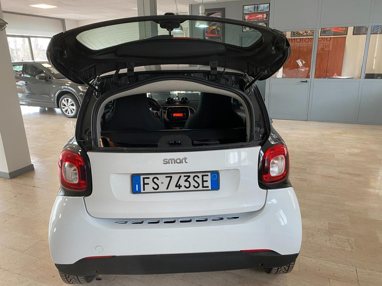 Smart Fortwo 7.0 1.0 Twinamic Prime Per Neopatentati