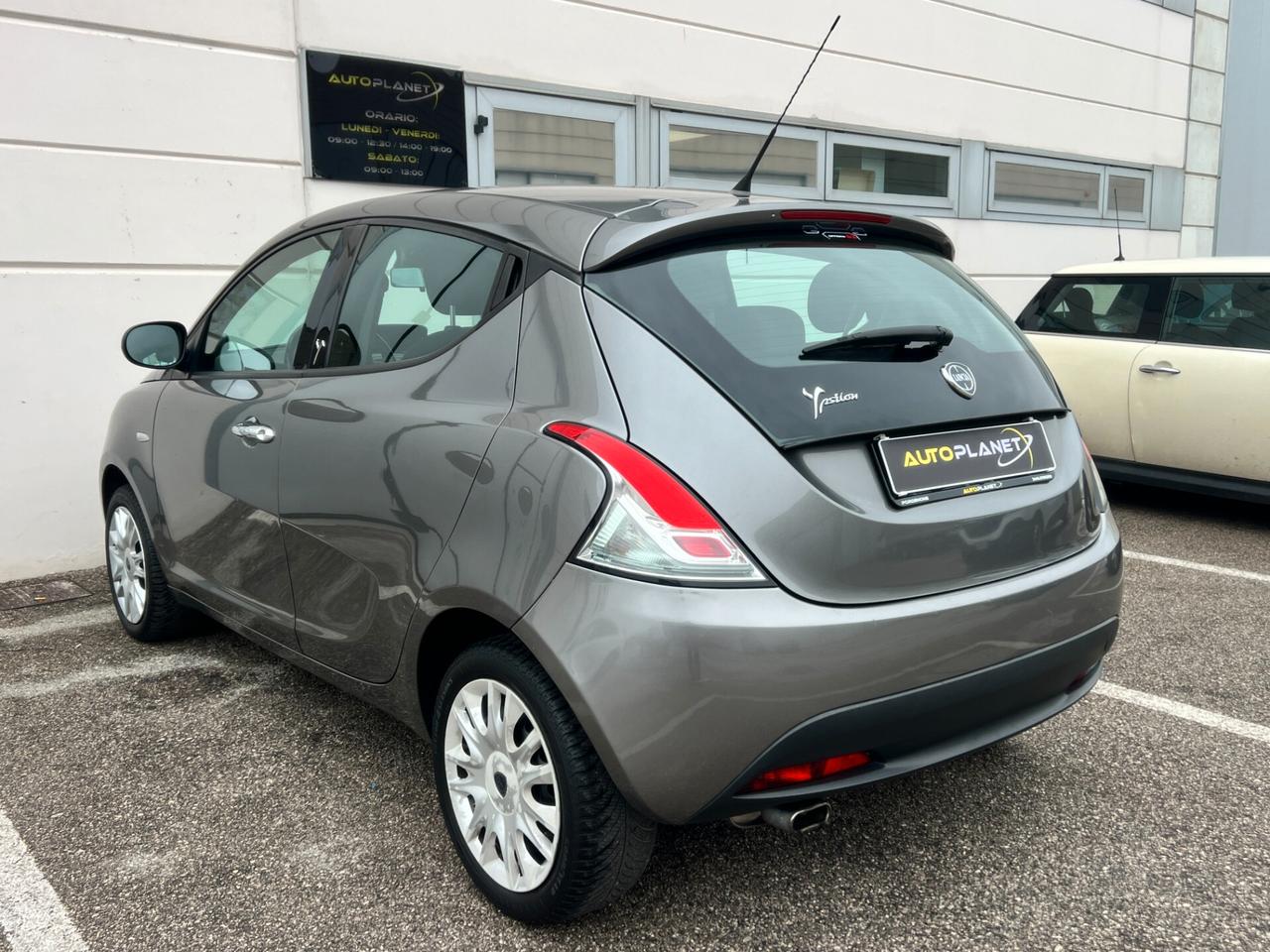 Lancia Ypsilon 1.2 69 CV 5 porte S&S Platinum