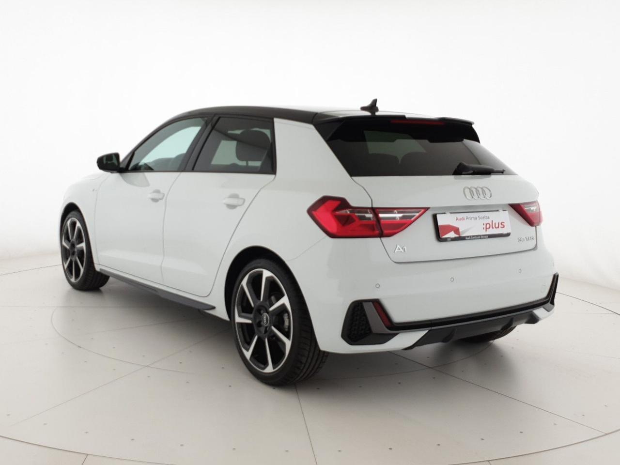 Sportback 35TFSI 150CV S tronic Identity Black
