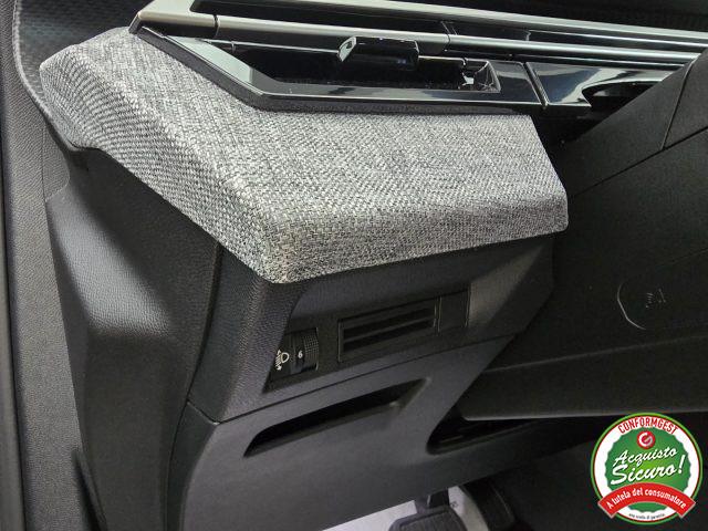 PEUGEOT 5008 Hybrid 145 e-DCS6 Allure