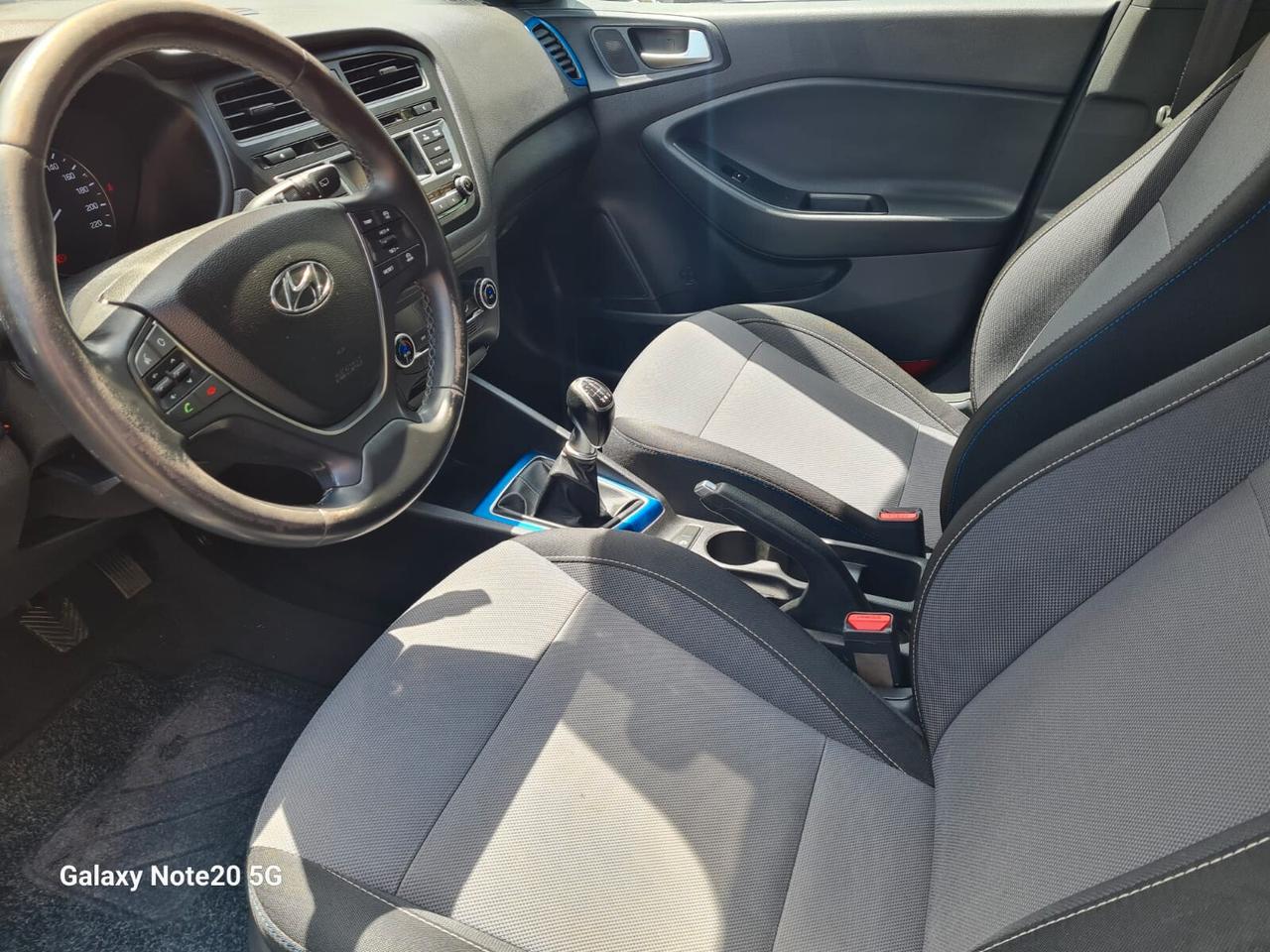 Hyundai i20 1.4 CRDi 5p. Active X-Possible tetto led