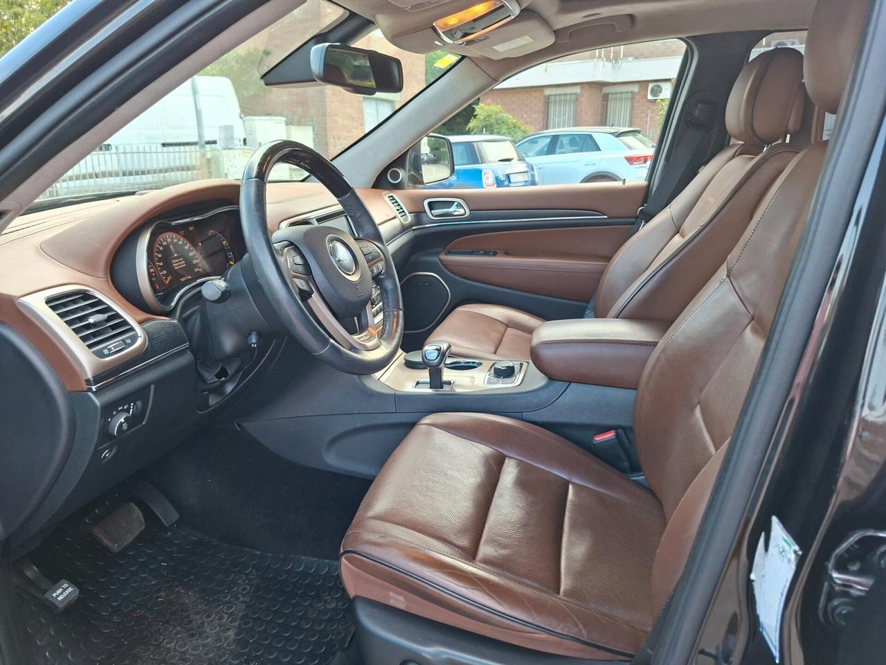 Jeep Grand Cherokee Summit - 2016
