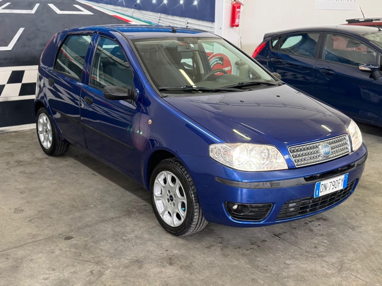 Fiat Punto 1.2 5 porte BENZINA OK NEOPATENTATI