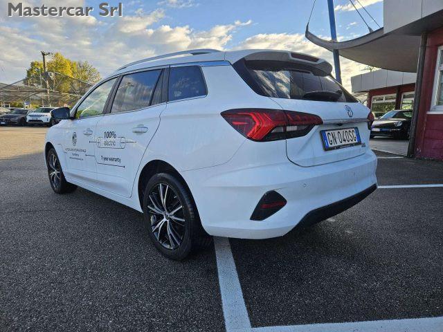 MG MG5 MG5 Luxury Long Range - GN040SG