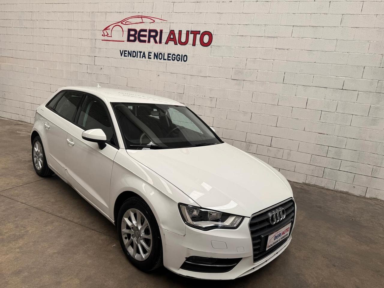 Audi A3 allestimento (clean diesel S tronic Ambition)