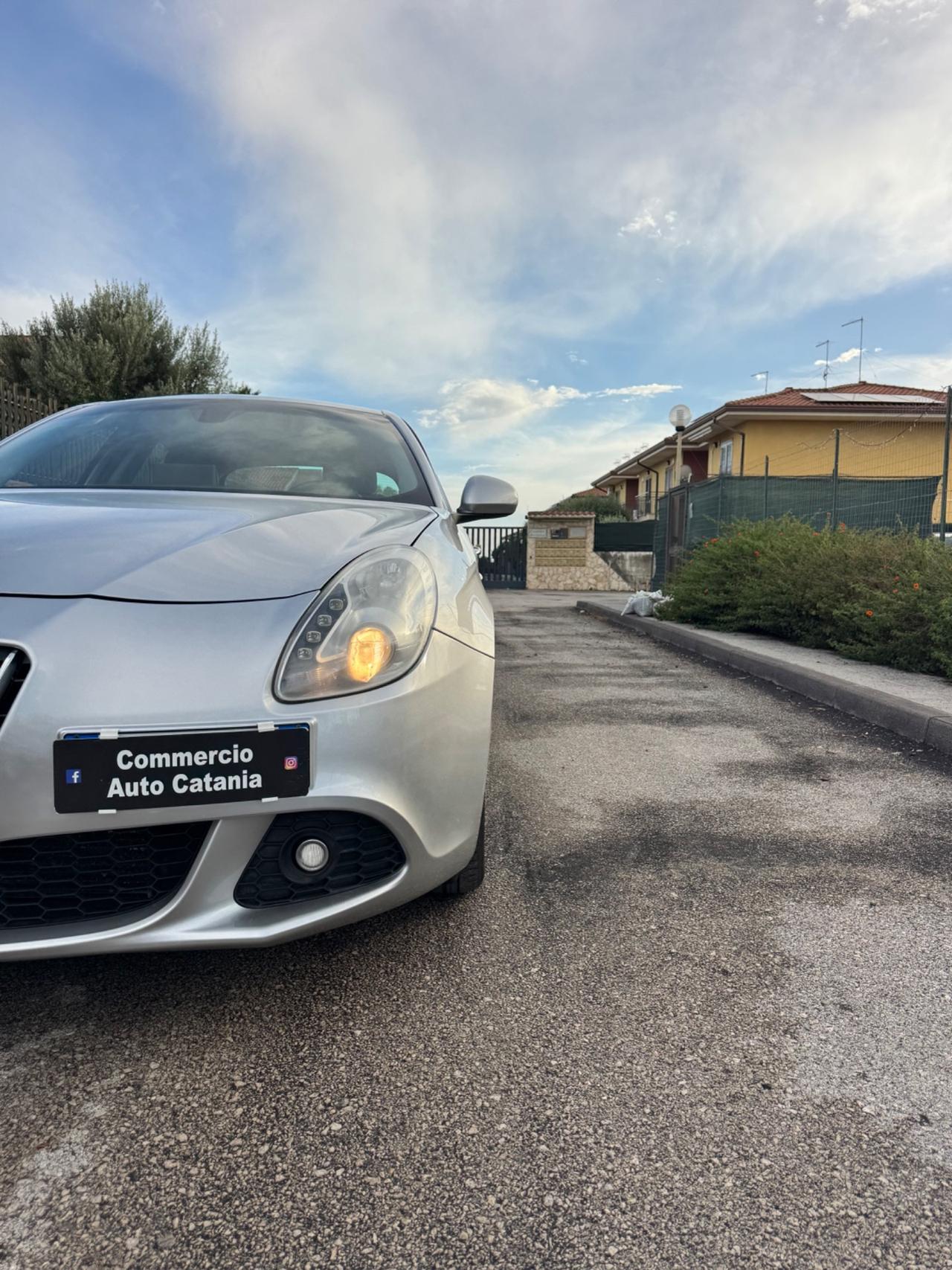 Alfa Romeo Giulietta 1.6 multijet INTERNI IN PELLE