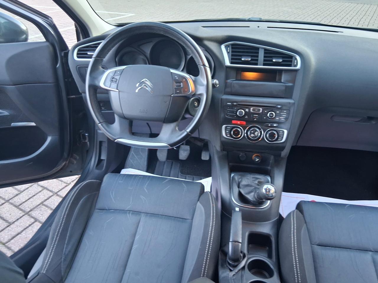 Citroen C4 1.4 VTi 95 Seduction..CELL 320 147 1147 WUATSAPP 3276540940