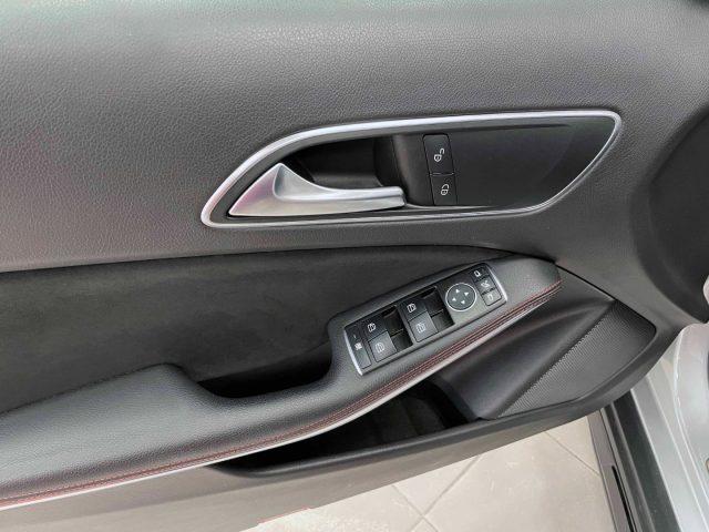MERCEDES-BENZ GLA 220 D SPORT 4MATIC 177CV AUTO