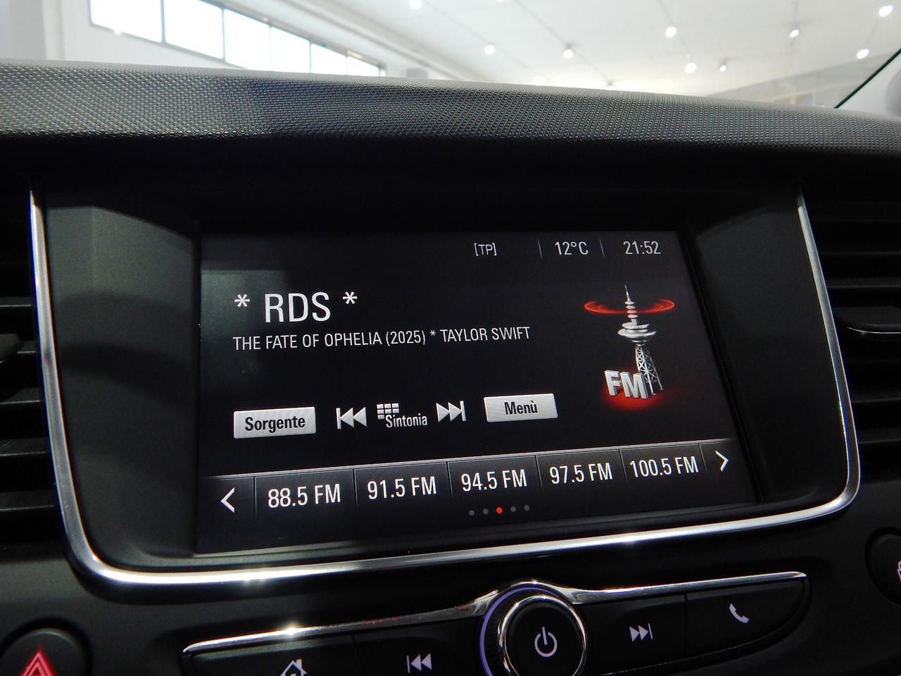 Opel Crossland X 1.5 ecotec Innovation S&S CARPLAY-LED-PARK-KAMERA