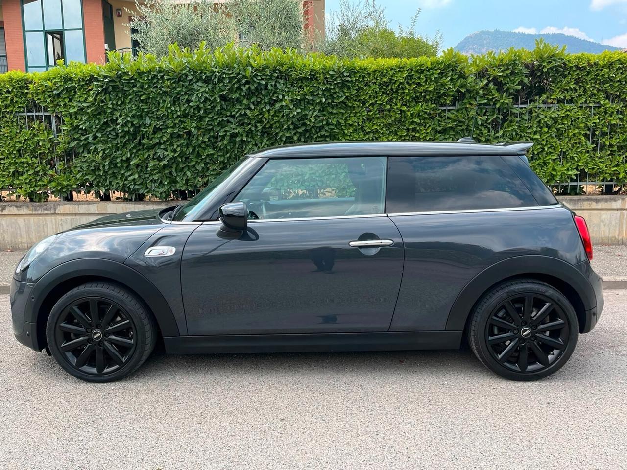 Mini 2.0 Cooper S 192CV Da VETRINA