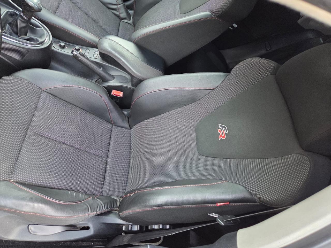 Seat Leon 2.0 TDI DPF F R