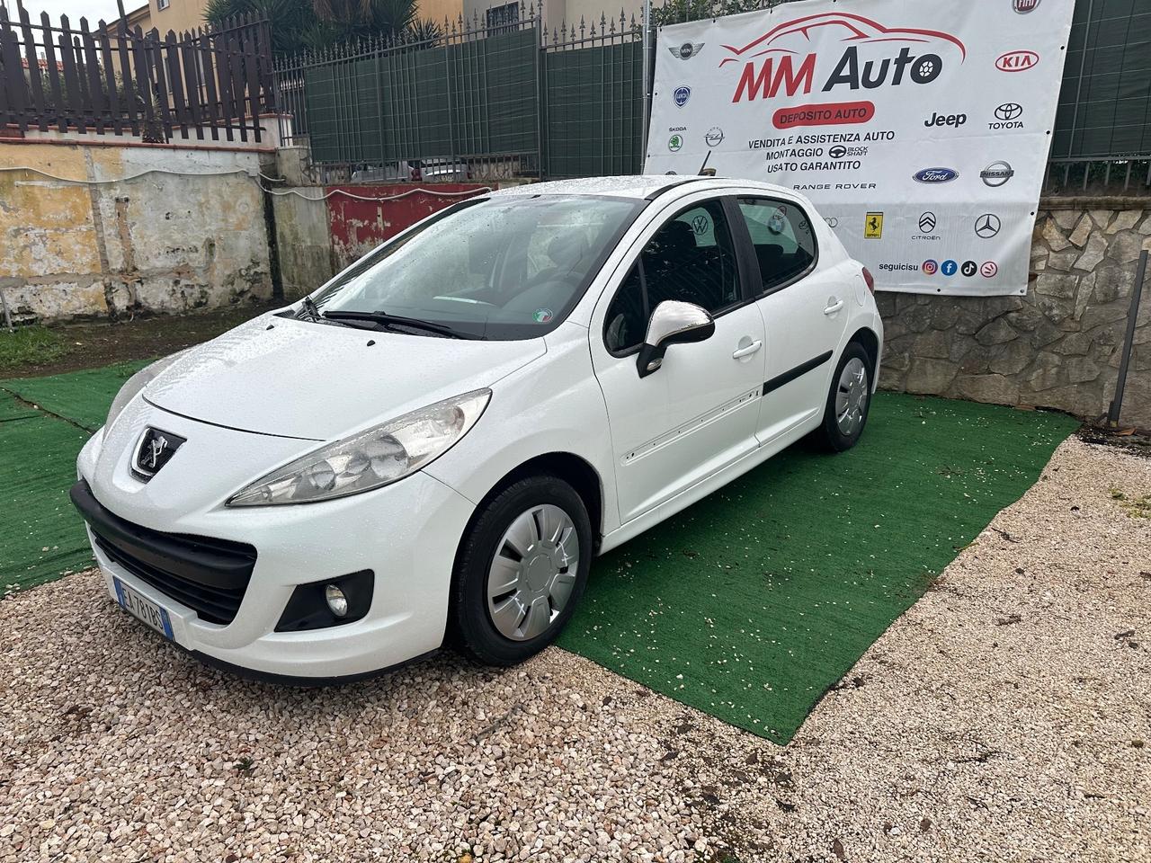 Peugeot 207 1.4 8V 75CV 5p. GPL 2010