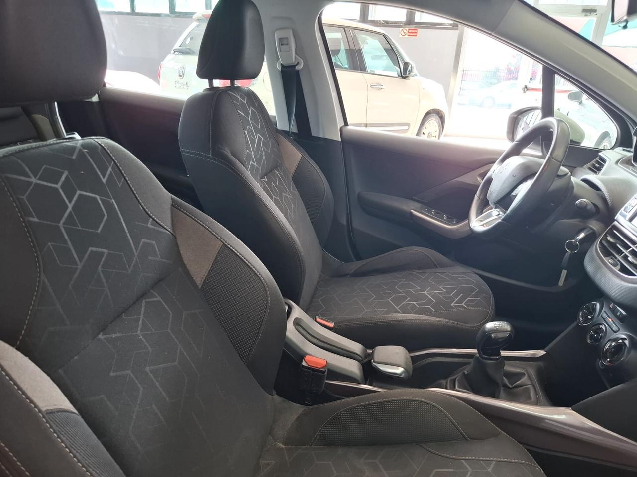 Peugeot 2008 Benzina Manuale