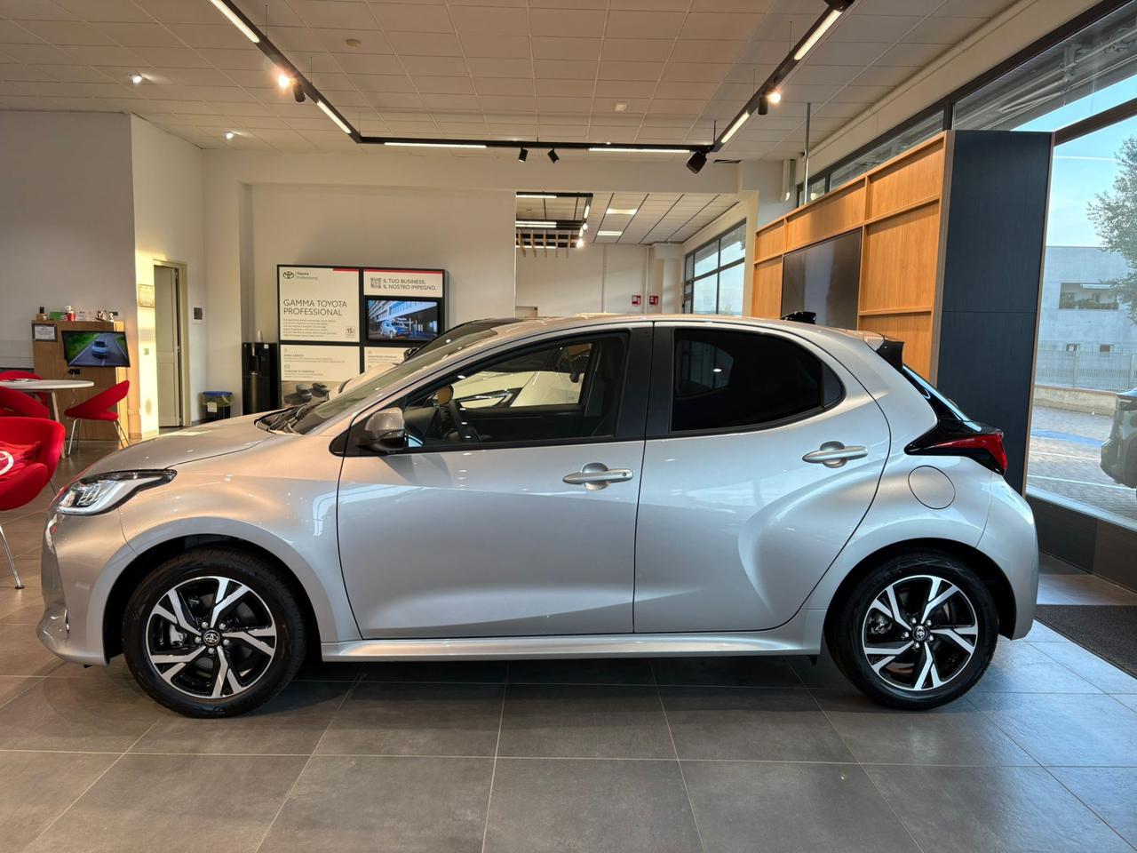 Toyota Yaris 1.5 VVT-iE 116CV eCVT HEV Trend