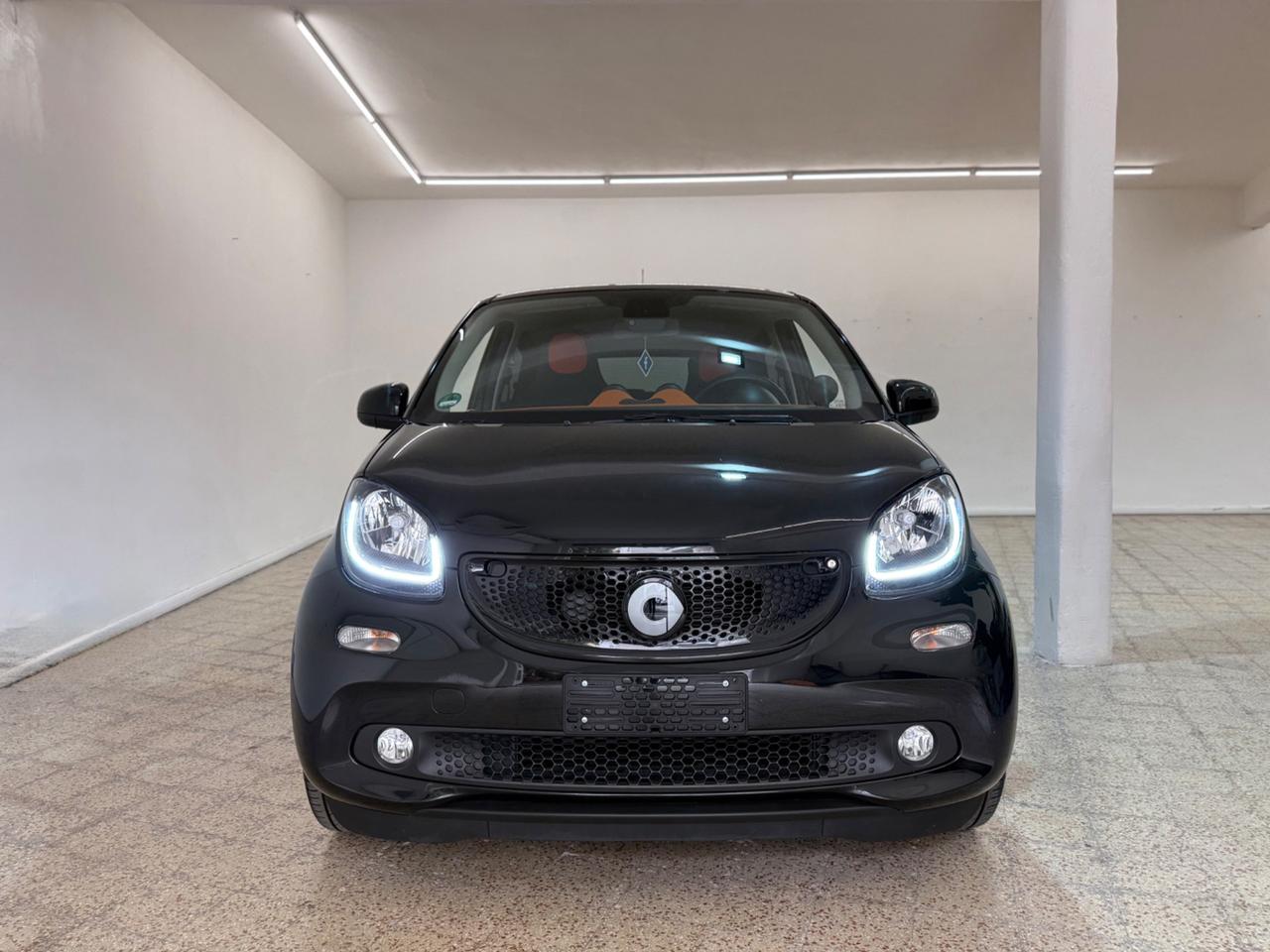 Smart ForFour 70 1.0 Passion Unipro Edition