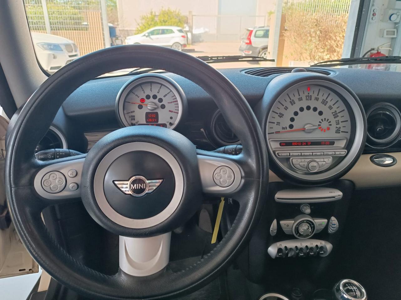Mini 1.4 16V One Chili