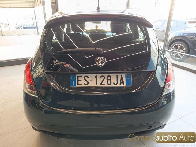 LANCIA Ypsilon 1.2 69 CV 5 porte Gold