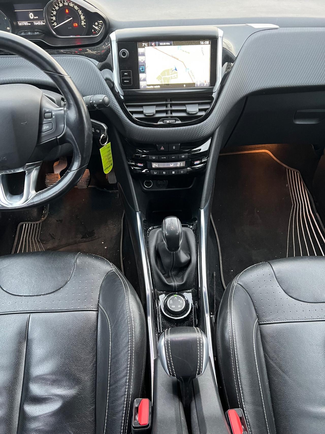 Peugeot 2008 BlueHDi 100 Black Matt