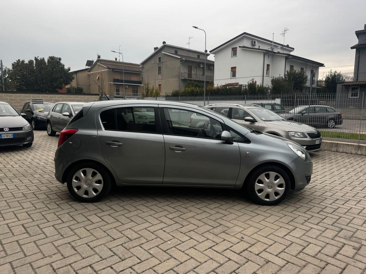 Opel Corsa 1.2 80CV 5 porte GPL-TECH Edition